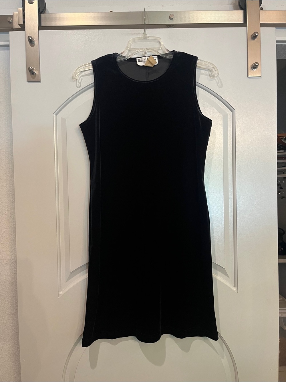 Vintage Black lush Velvet Sleeveless Sheath Dress. Classic retro style.